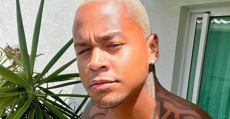 Léo Santana relembra vídeo em seu trio elétrico: ”Olhos enchem d’água vendo isso”