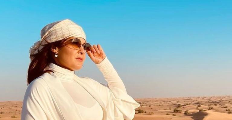 No meio do deserto, Maiara compartilha cliques de tirar o fôlego: ”Gratidão!”