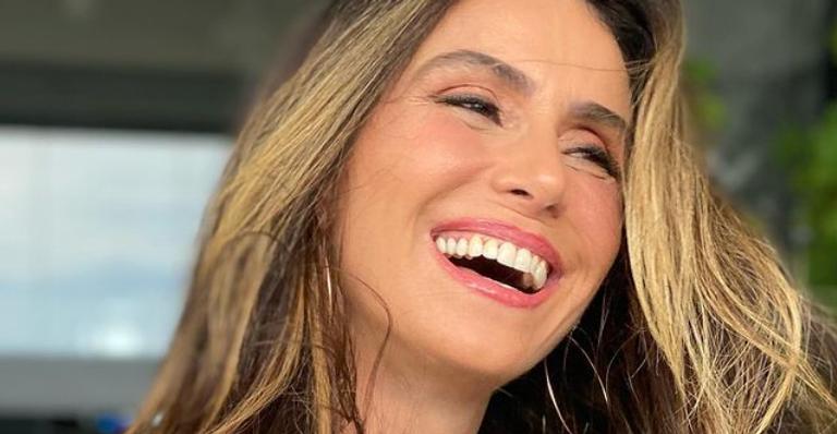 Giovanna Antonelli aposta em look de bolinhas e fãs elogiam escolha: ”Deusa”