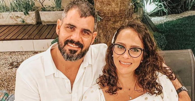 Esposa de Juliano Cazarré celebra 11 anos do primogênito: ”Nosso garoto do sorriso fácil”