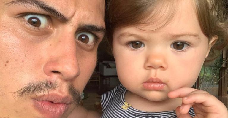 Francisco Vitti se diverte com Clara Maria e encanta web: ”Saudades de dançar”