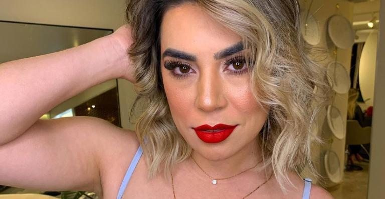 De biquíni, Naiara Azevedo eleva a temperatura com vídeo dançando nova música