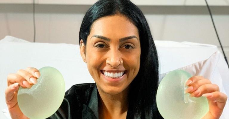 Dois meses após retirada de silicone, Amanda Djehdian desabafa: ”Sou outra mulher”