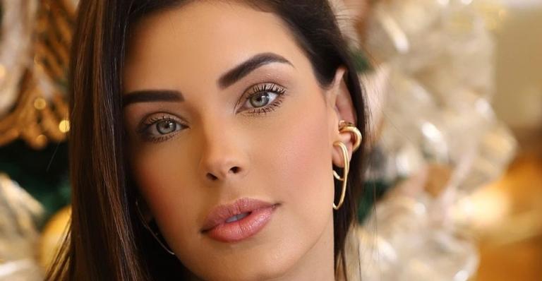 Ivy Moraes posa com biquíni fio dental em jet ski e para tudo com corpaço: ”Que corpo é esse?”