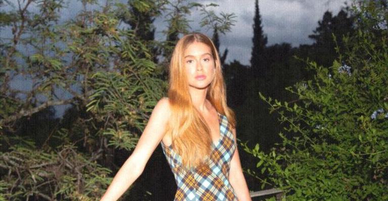 Marina Ruy Barbosa compartilha registros de seu Carnaval em casa: ”Bem responsável”