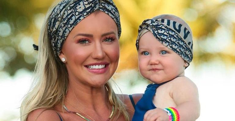 Ana Paula Siebert completa 33 anos e celebra primeiro aniversário com a filha, Vicky