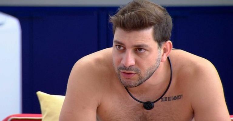 BBB21: Caio avalia chance de brother ir ao paredão: ”Vai por indicação do líder ou da casa”