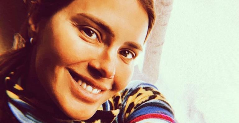 Carolina Dieckmann aparece novinha em foto e web brinca: ”Dorme no formol”