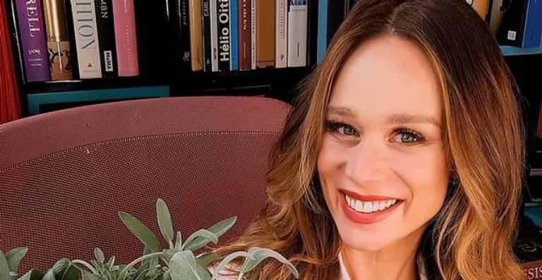 Mariana Ximenes se declara no aniversário de seu pai: ”Olhar apurado para as coisas da vida”