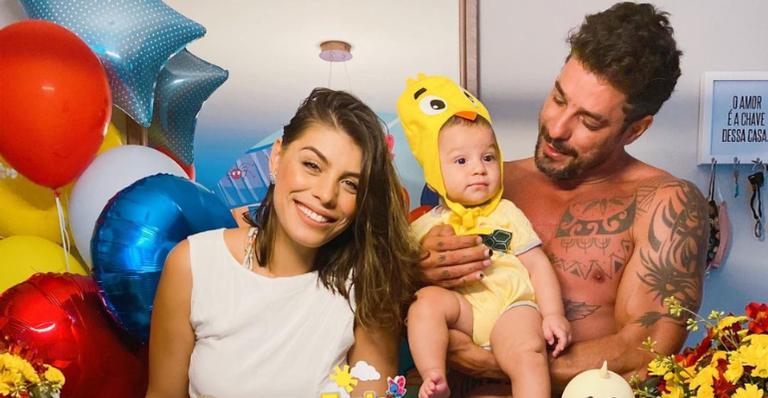 Franciele Grossi celebra mêsversario do filho com festinha temática: ”Você é tudo pra mim”