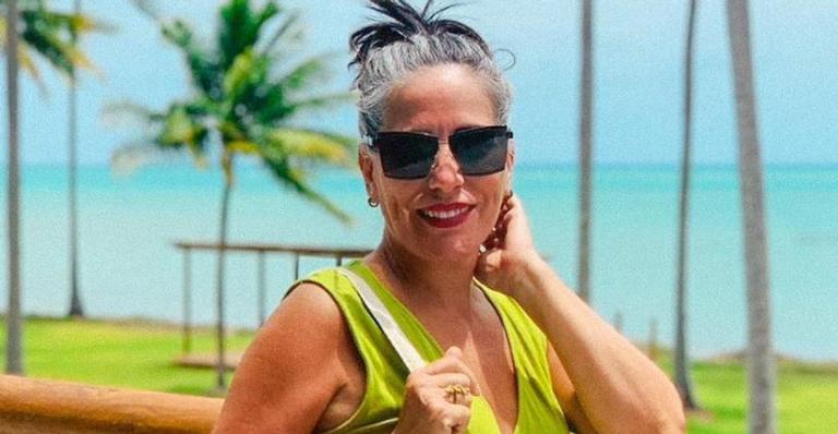 Gloria Pires arranca elogios da web ao surgir deslumbrante em clique: ”Linda sempre!”
