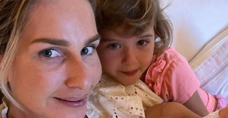 Mariana Weickert celebra o aniversário de 3 anos de sua filha mais velha: ”Meu pinguinho”