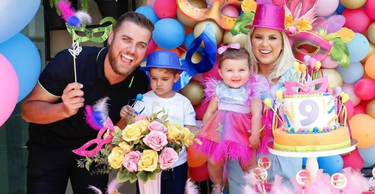 Natália Toscano e Zé Neto comemoram nove meses da filha: ”O Bloquinho da Angelina”