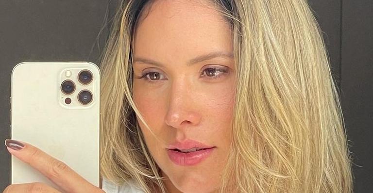 No mar, Thayne Dantas exibe bumbum turbinado em biquíni fio dental: ”Um corpo é um corpo”