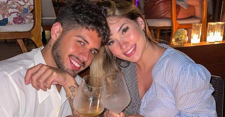 Virginia Fonseca posa com Zé Felipe e se declara: ”O sorriso mais lindo!”