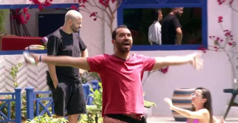 BBB21: Após conversa com Arthur, Gilberto perde o controle e dispara: ”Vota em mim”