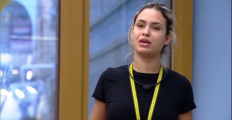 BBB21: Após Pocah e Projota, Sarah pensa em votar em Karol Conká: ”Estou em um dilema”