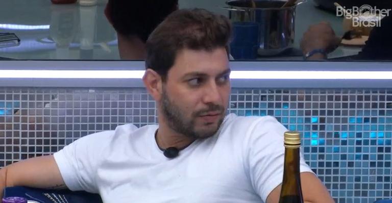 BBB21: Caio surpreende com revelação: ”Já não sinto gosto de nada”
