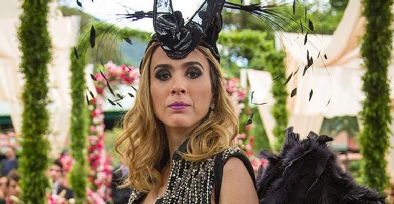Fedora foge e enfrenta apuros na novela ‘Haja Coração’
