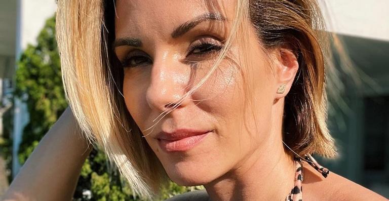 Em dia de decisão de paredão, Ana Furtado curte banho de sol e revela que já votou