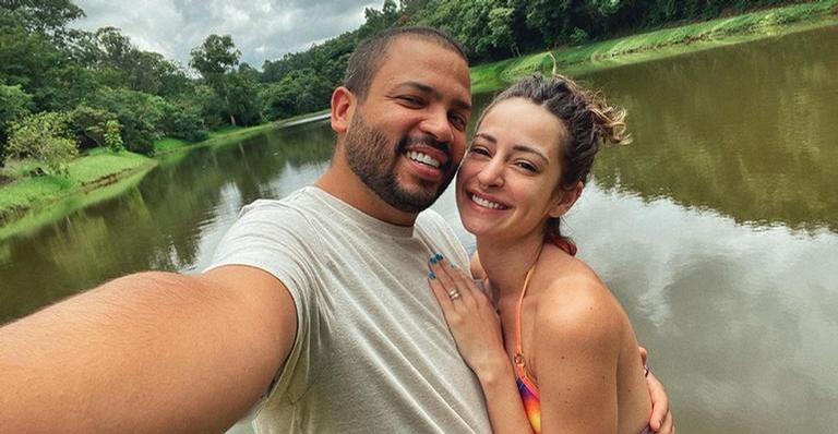 Tamy Contro, esposa de Projota, nega boatos de separação: ”Casadíssima”