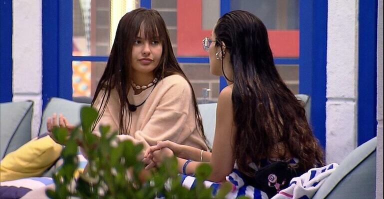 BBB21: Juliette fala sobre sua relação com Fiuk para Thaís: ”Não quero ficar de talarica”