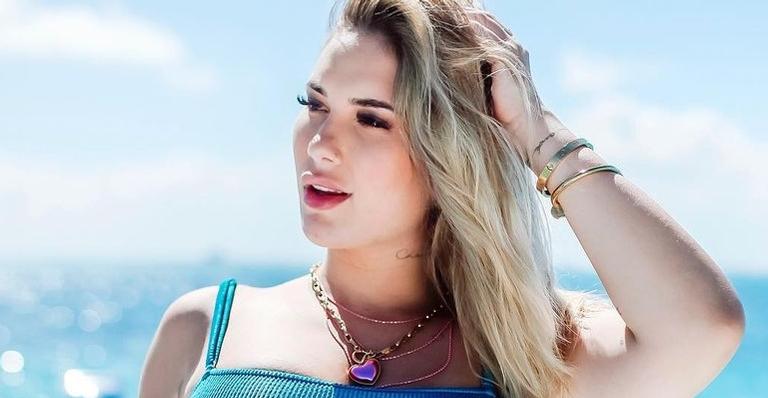 Em Tulum, Virginia Fonseca exibe barrigão lindo com maiô recortado e web baba: ”Mamãe maravilhosa!”