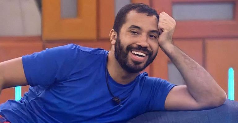 BBB21: Gilberto especula sobre o seu número de seguidores nas redes: ”101 mil”