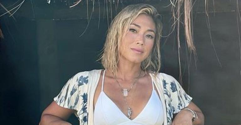 Danni Suzuki encanta ao exibir suas habilidades musicais nas redes sociais