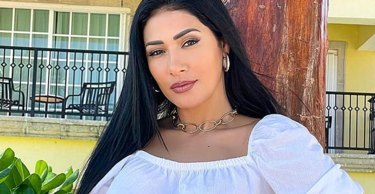 Simaria leva fãs à loucura com top decotado e ganha chuva de elogios: ”Linda demais”