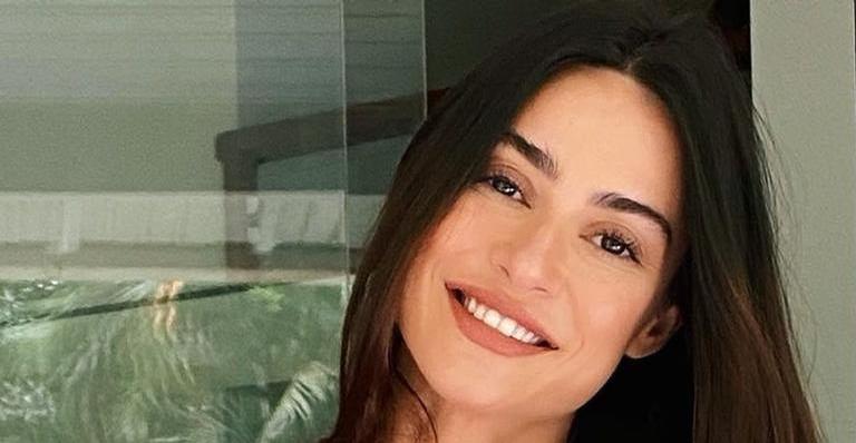 Em praia no Rio, Thaila Ayala ataca de fotógrafa: ”Eu tô bem atrevida mesmo e tô amando isso”