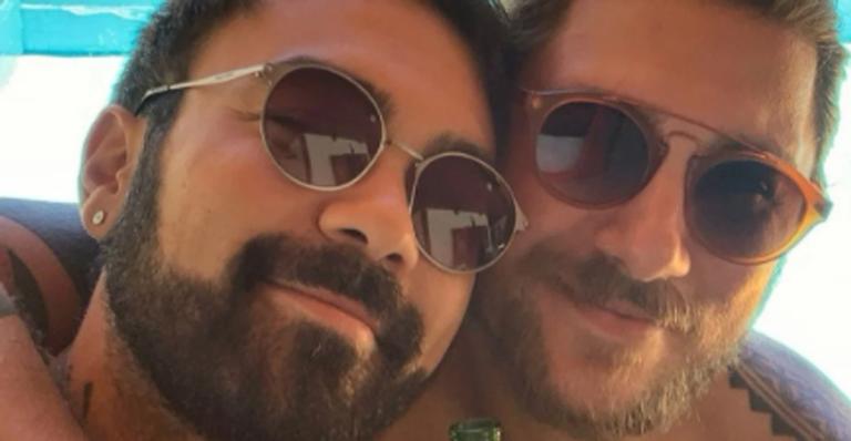 Filho de Maurício de Sousa diz que perdeu seguidores após compartilhar clique com o marido