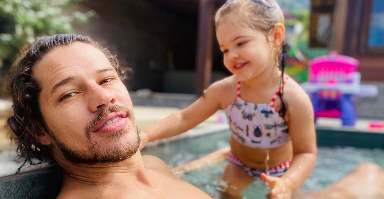 José Loreto relembra dia especial com a filha durante viagem: ”Galopando por Cambará do Sul”
