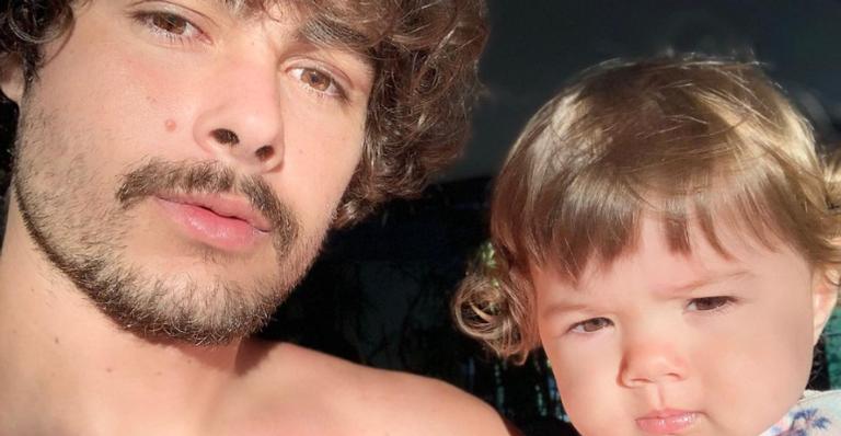 Rafa Vitti publica vídeo divertido cumprimentando Clara Maria: ”Minha parceira no rolê”