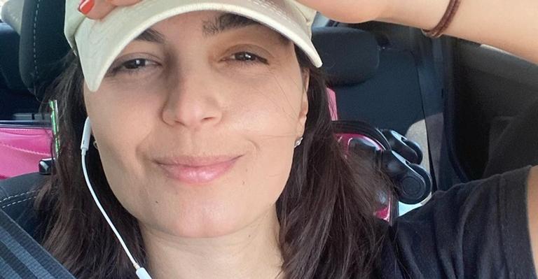 Emanuelle Araújo acorda reflexiva com atual situação do Brasil: ”Muito caótica”