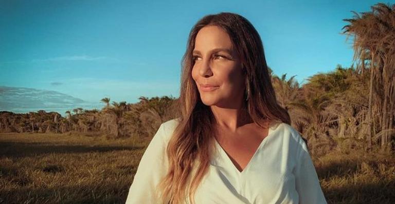 Ivete Sangalo relembra lindo registro de sua segunda gravidez: ”Minha barriga, meu mundo!”