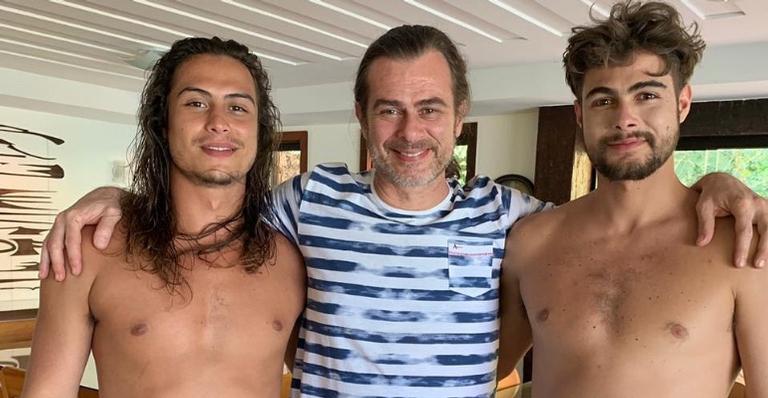 João Vitti relembra infância dos filhos e compara com a neta: ”De volta ao começo”