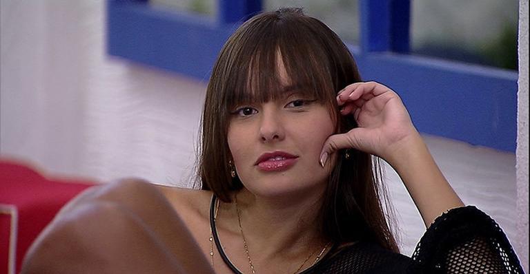 Thaís do BBB 21 exibe corpaço com biquíni transparente e arranca suspiros