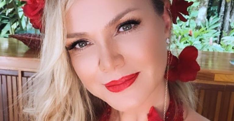 Eliana exibe look do dia de maneira divertida e fãs elogiam: ”Maravilhosa”