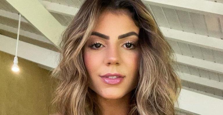 Hariany Almeida surge belíssima com blusa transparente e deixa web babando: ”Deusa!”