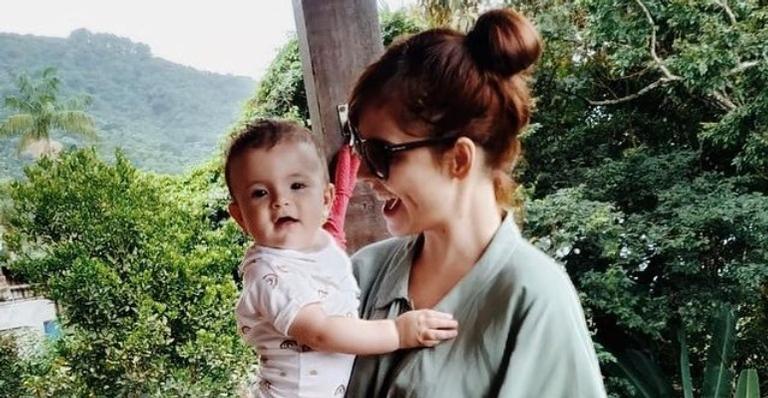 Titi Müller encanta ao posar com o filho, Benjamin, na praia: ”Que privilégio te ver crescer”