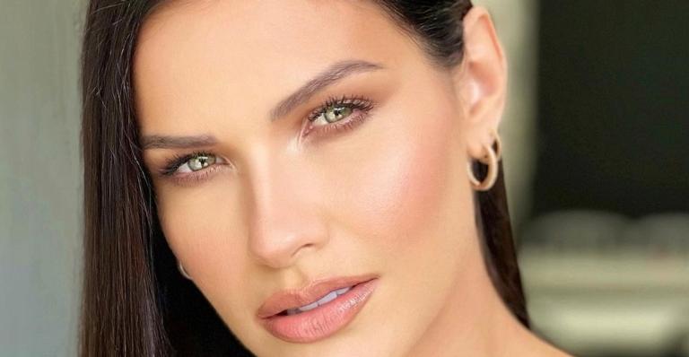 Puro luxo! Andressa Suita aposta em look monocromático grifado de mais de R$21 mil