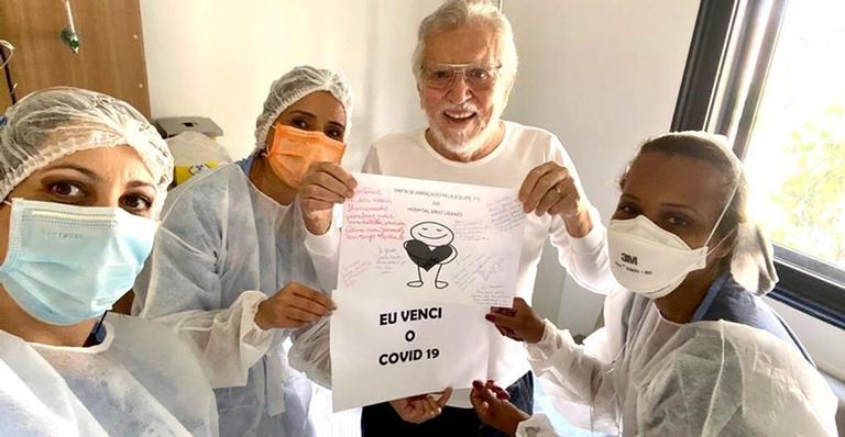 Carlos Alberto de Nóbrega faz agradecimento após se recuperar da Covid-19