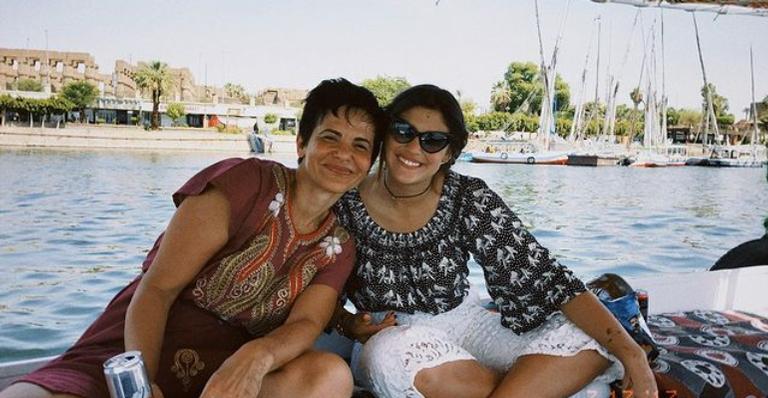 Giulia Costa presta linda homenagem à sua madrinha: ”Te amo e amo ser sua afilhada!”