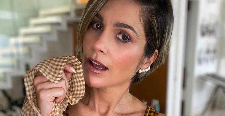 Flávia Alessandra arrasa ao posar com conjuntinho amarelo: ”Eu amei o total quadriculado”