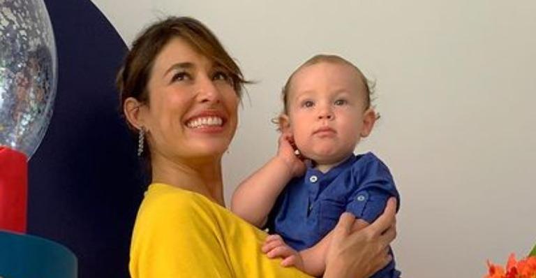 Ao lado da família, Giselle Itié compartilha registros da festinha de aniversário de Pedro Luna