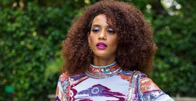 Taís Araujo surge super produzida e impressiona internautas: ”Perfeita”