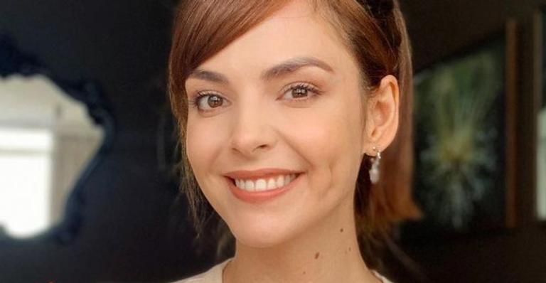 Titi Müller dá repaginada no visual e recebe elogios da web: ”Tão linda”