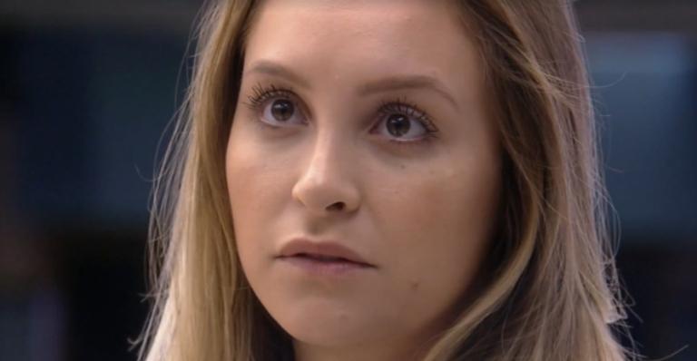 BBB21: Carla desabafa sobre Arthur: ”Agora quer pular fora porque o negócio virou para mim”