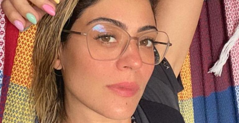 Carol Castro posa de lingerie e arranca suspiros dos fãs: ”Maravilhosa”